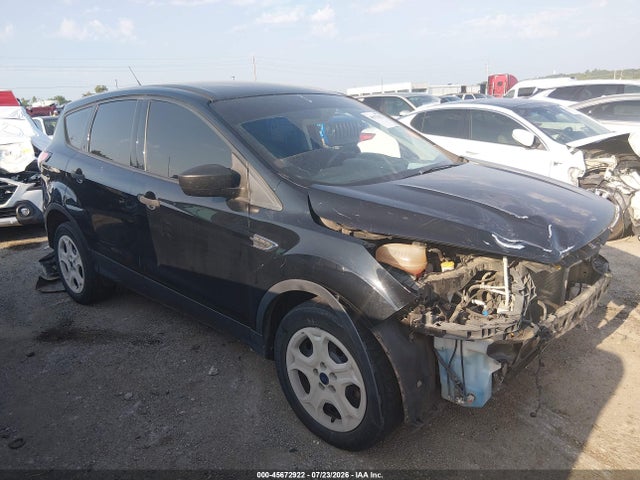 45672922 :رقم المزاد ، 1FMCU0F77JUB24682 vin ، 2018 Ford Escape S مزاد بيع