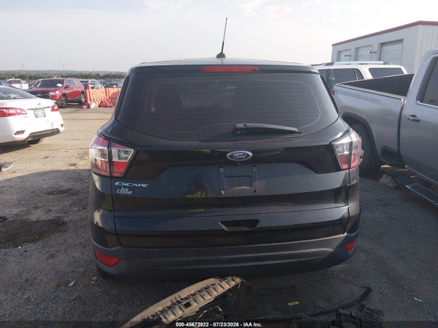 45672922 :رقم المزاد ، 1FMCU0F77JUB24682 vin ، 2018 Ford Escape S مزاد بيع