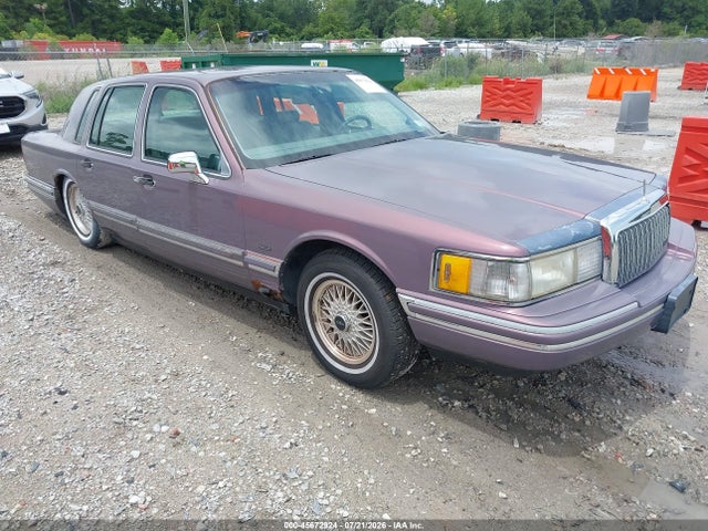 Продажа на аукционе авто 1994 Lincoln Town Car Executive, vin: 1LNLM81W6RY632353, номер лота: 45672924