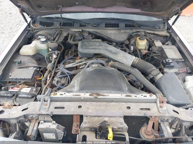 Продажа на аукционе авто 1994 Lincoln Town Car Executive, vin: 1LNLM81W6RY632353, номер лота: 45672924