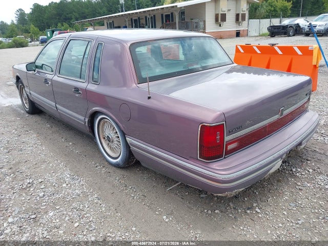 Продажа на аукционе авто 1994 Lincoln Town Car Executive, vin: 1LNLM81W6RY632353, номер лота: 45672924