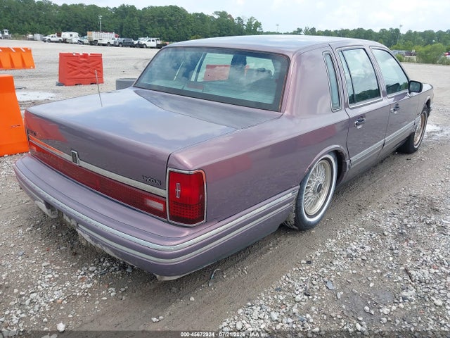 Продажа на аукционе авто 1994 Lincoln Town Car Executive, vin: 1LNLM81W6RY632353, номер лота: 45672924