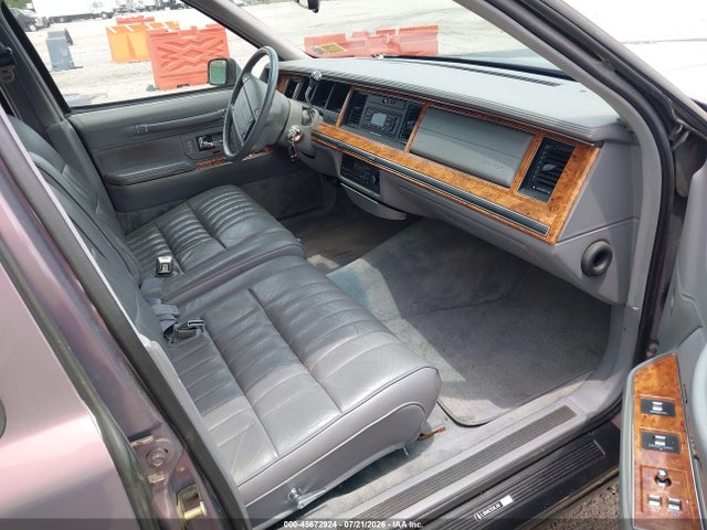 Продажа на аукционе авто 1994 Lincoln Town Car Executive, vin: 1LNLM81W6RY632353, номер лота: 45672924