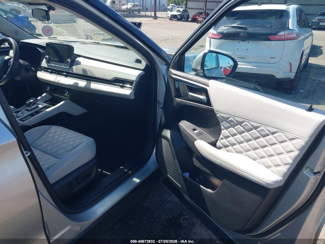 45672932 :رقم المزاد ، JA4J4VA84PZ043962 vin ، 2023 Mitsubishi Outlander Sel 2.5 S-awc/sel 40th Anniversary S-awc/sel Black Edition S-awc مزاد بيع