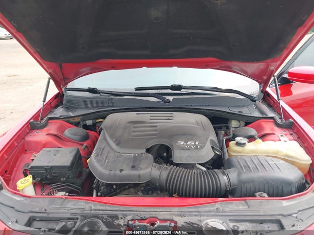 45672966 :رقم المزاد ، 2C3CCAGG2FH932285 vin ، 2015 Chrysler 300 300s مزاد بيع