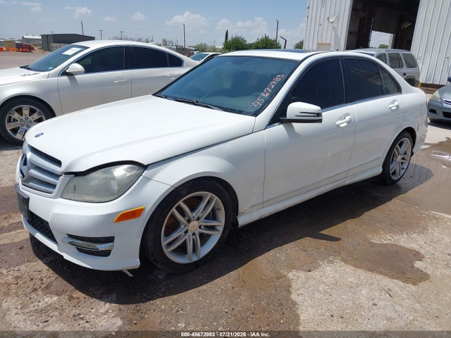 Продажа на аукционе авто 2013 Mercedes-benz C 300 Sport 4matic, vin: WDDGF8AB8DR256728, номер лота: 45672983