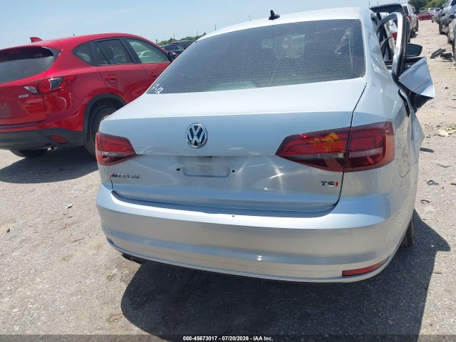 2016 Volkswagen Jetta 1.4t Se მანქანა იყიდება აუქციონზე, vin: 3VWD67AJ8GM307565, აუქციონის ნომერი: 45673017