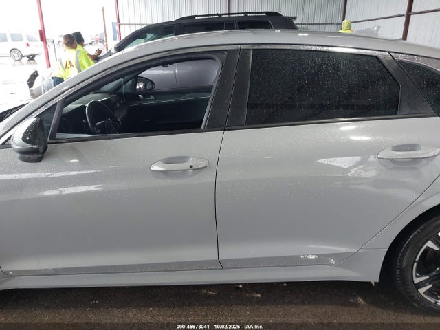 2024 Kia K5 Gt-line მანქანა იყიდება აუქციონზე, vin: 5XXG64J28RG244415, აუქციონის ნომერი: 45673041