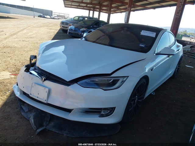 Tesla MODEL S 2016 5YJSA1E45GF156747 Image 2