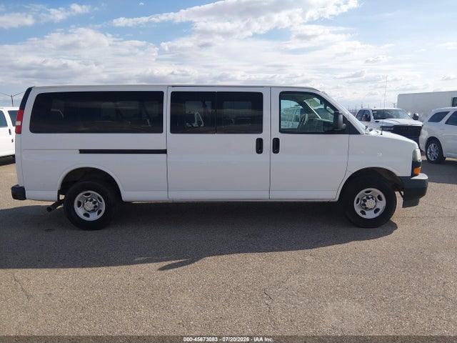 Продаж на аукціоні авто 2021 Chevrolet Express Passenger Rwd 3500 Extended Wheelbase Ls, vin: 1GAZGNFP6M1153866, номер лоту: 45673083