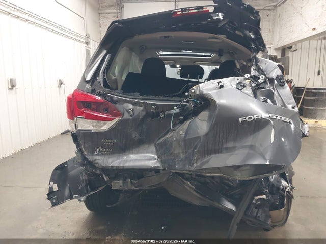 Продаж на аукціоні авто 2023 Subaru Forester Premium, vin: JF2SKAECXPH533188, номер лоту: 45673102