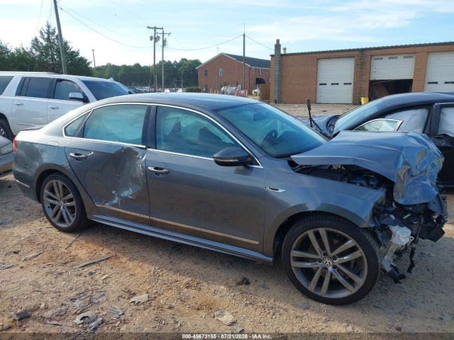 2017 Volkswagen Passat 1.8t R-line მანქანა იყიდება აუქციონზე, vin: 1VWDT7A38HC033958, აუქციონის ნომერი: 45673155