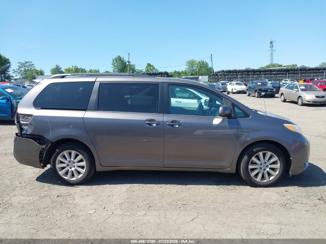 5TDJK3DC3ES090303 Toyota Sienna Le 7 Passenger