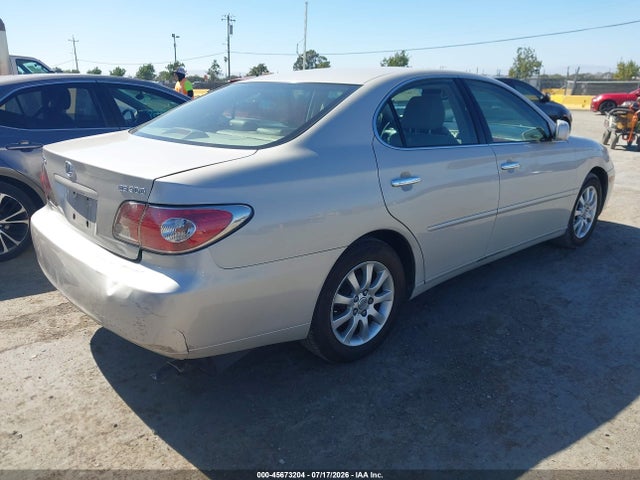 Продажа на аукционе авто 2002 Lexus Es 300, vin: JTHBF30G120081565, номер лота: 45673204