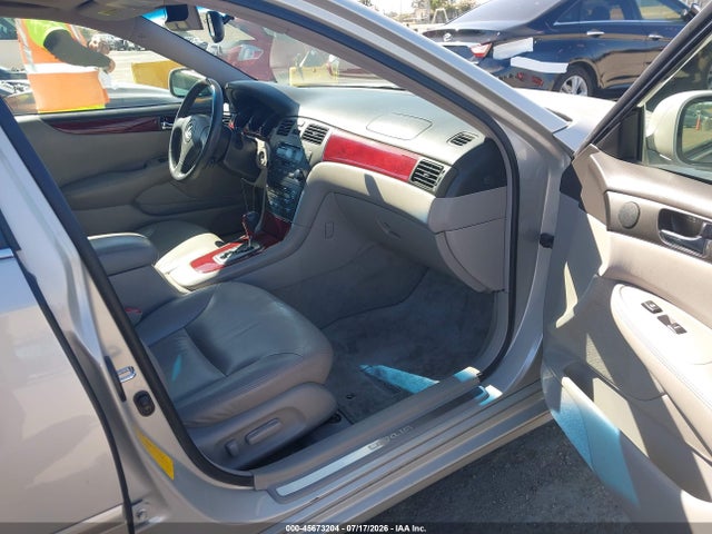 Продажа на аукционе авто 2002 Lexus Es 300, vin: JTHBF30G120081565, номер лота: 45673204