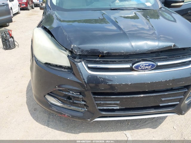 45673241 :رقم المزاد ، 1FMCU0JX5EUE20328 vin ، 2014 Ford Escape Titanium مزاد بيع