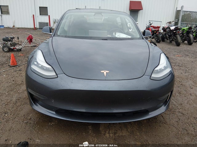 2020 Tesla Model 3 Standard Range Plus Rear-wheel Drive/standard Range Rear-wheel Drive მანქანა იყიდება აუქციონზე, vin: 5YJ3E1EA8LF736678, აუქციონის ნომერი: 45673256