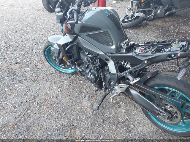 Yamaha MT09 2023 JYARN71E5PA004993 Image 3