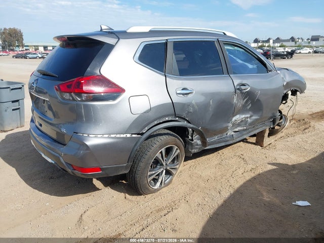 5N1AT2MT5JC783808 Nissan Rogue Sl