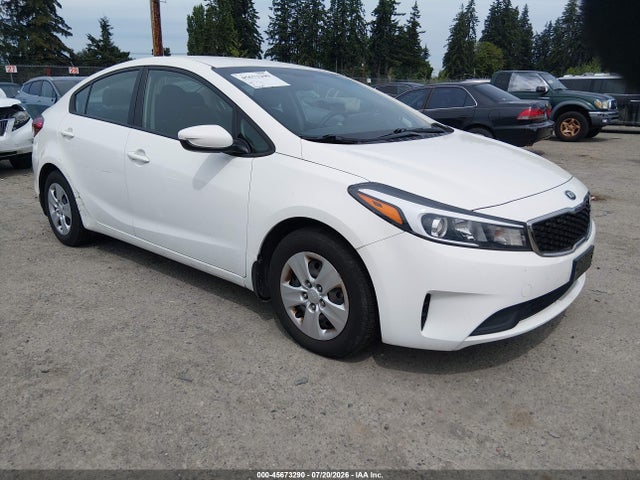 Aukcja sprzedaży 2018 Kia Forte Lx, vin: 3KPFK4A71JE205472, numer aukcji: 45673290