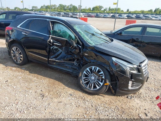 45673306 :رقم المزاد ، 1GYKNERS8HZ186044 vin ، 2017 Cadillac Xt5 Premium Luxury مزاد بيع