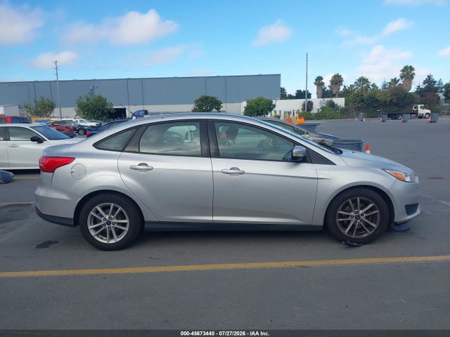 Ford FOCUS SE 2017 1FADP3F29HL300157 Image 13