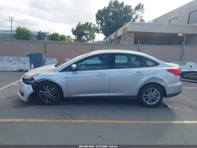 Ford FOCUS SE 2017 1FADP3F29HL300157 Image 14