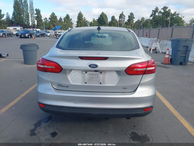 Ford FOCUS SE 2017 1FADP3F29HL300157 Image 16