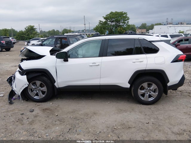 Toyota Rav4 Xle 2025 2T3P1RFV4SW621632 Image 14
