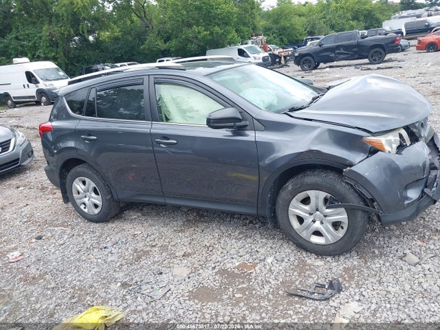 JTMBFREV9FD158788 Toyota RAV4 LE