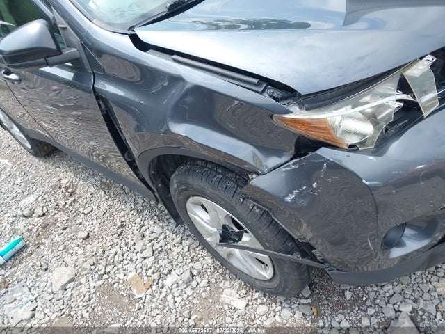 JTMBFREV9FD158788 Toyota RAV4 LE