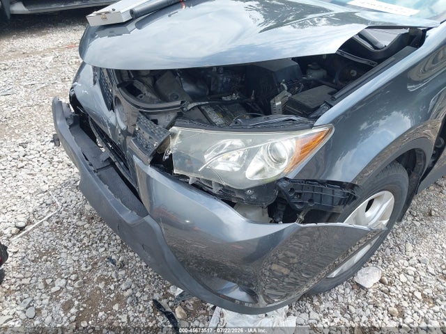 JTMBFREV9FD158788 Toyota RAV4 LE
