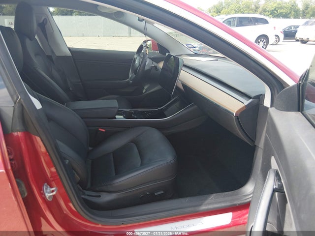 Продажа на аукционе авто 2018 Tesla Model 3 Long Range/mid Range, vin: 5YJ3E1EA3JF163685, номер лота: 45673527