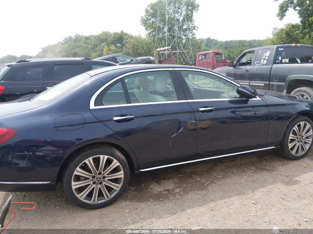 2019 Mercedes-benz E 300 4matic მანქანა იყიდება აუქციონზე, vin: WDDZF4KB0KA629210, აუქციონის ნომერი: 45673566