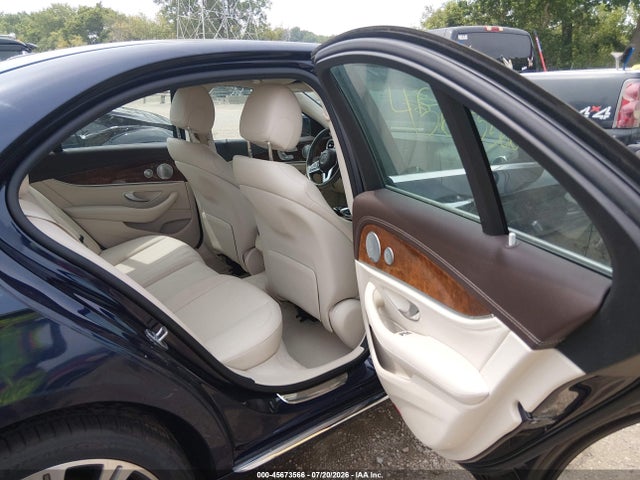 2019 Mercedes-benz E 300 4matic მანქანა იყიდება აუქციონზე, vin: WDDZF4KB0KA629210, აუქციონის ნომერი: 45673566