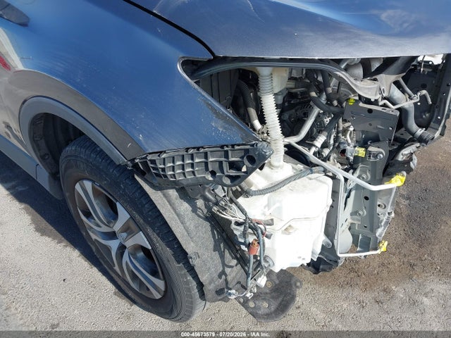 JTMZFREV8HJ103932 Toyota RAV4 LE