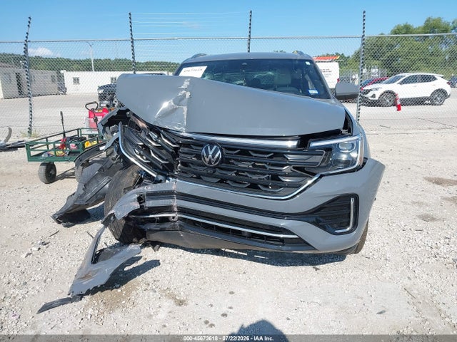 2025 Volkswagen Atlas Cross Sport 2.0t Sel Premium R-line მანქანა იყიდება აუქციონზე, vin: 1V2FE2CA1SC202423, აუქციონის ნომერი: 45673618