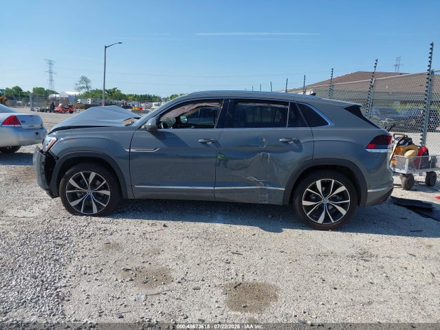 2025 Volkswagen Atlas Cross Sport 2.0t Sel Premium R-line მანქანა იყიდება აუქციონზე, vin: 1V2FE2CA1SC202423, აუქციონის ნომერი: 45673618