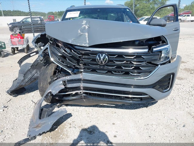 2025 Volkswagen Atlas Cross Sport 2.0t Sel Premium R-line მანქანა იყიდება აუქციონზე, vin: 1V2FE2CA1SC202423, აუქციონის ნომერი: 45673618