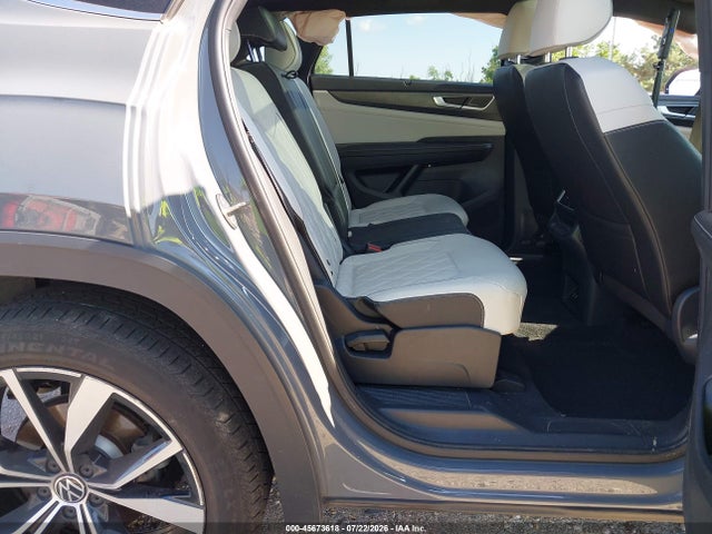 2025 Volkswagen Atlas Cross Sport 2.0t Sel Premium R-line მანქანა იყიდება აუქციონზე, vin: 1V2FE2CA1SC202423, აუქციონის ნომერი: 45673618