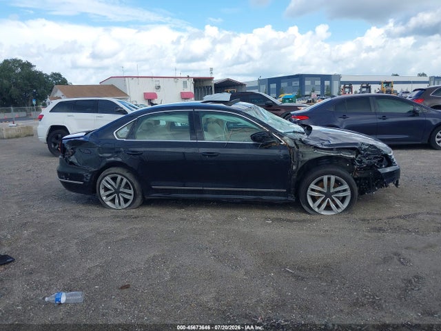 45673646 :رقم المزاد ، 1VWCT7A31HC073309 vin ، 2017 Volkswagen Passat 1.8t Sel Premium مزاد بيع
