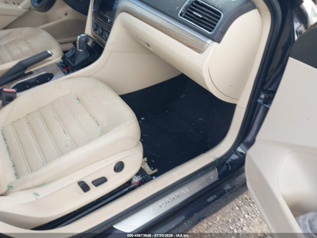 45673646 :رقم المزاد ، 1VWCT7A31HC073309 vin ، 2017 Volkswagen Passat 1.8t Sel Premium مزاد بيع