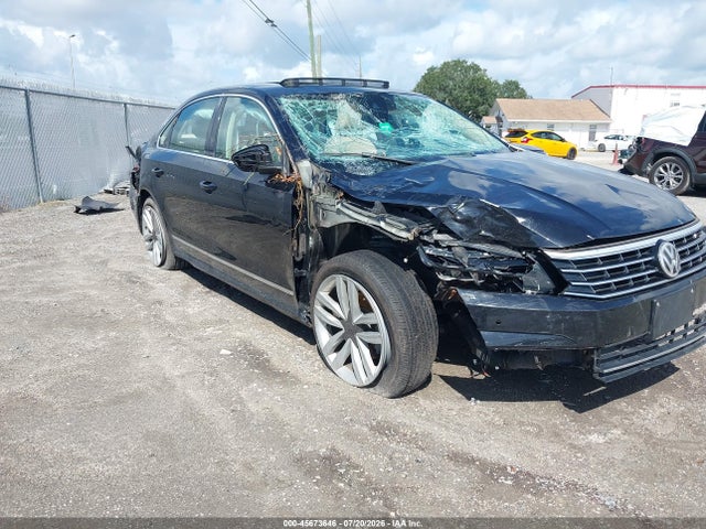 45673646 :رقم المزاد ، 1VWCT7A31HC073309 vin ، 2017 Volkswagen Passat 1.8t Sel Premium مزاد بيع