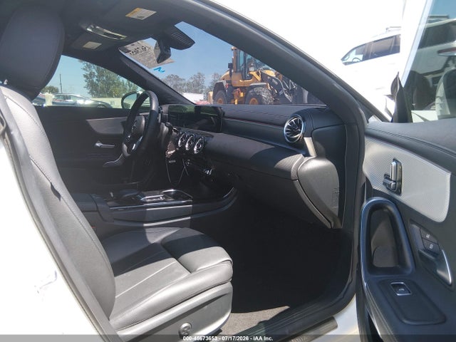 45673653 :رقم المزاد ، W1K5J4GB6PN397976 vin ، 2023 Mercedes-benz Cla 250 Coupe مزاد بيع