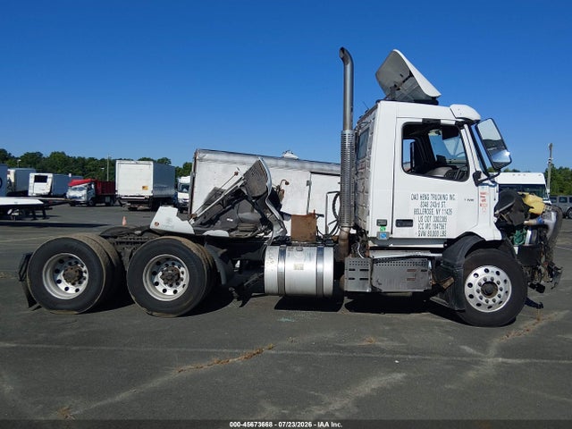 Продаж на аукціоні авто 2020 Volvo Vnr, vin: 4V4WC9EH8LN262185, номер лоту: 45673668