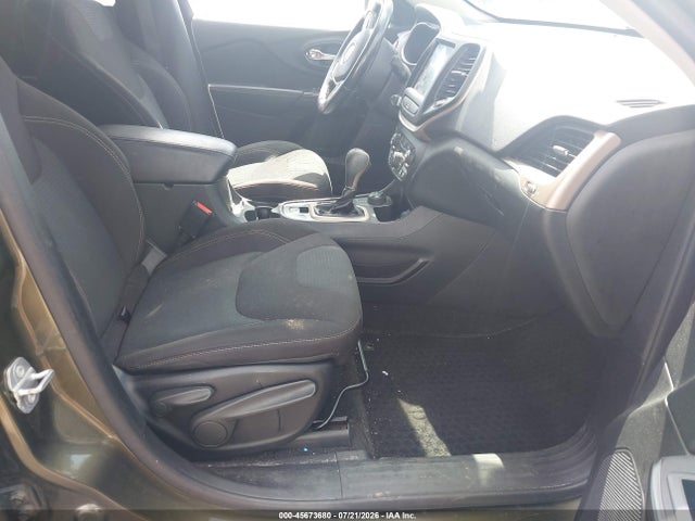 2016 Jeep Cherokee Latitude მანქანა იყიდება აუქციონზე, vin: 1C4PJMCB0GW117259, აუქციონის ნომერი: 45673680