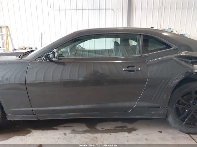 Продажа на аукционе авто 2014 Chevrolet Camaro 1ls, vin: 2G1FE1E36E9132464, номер лота: 45673681