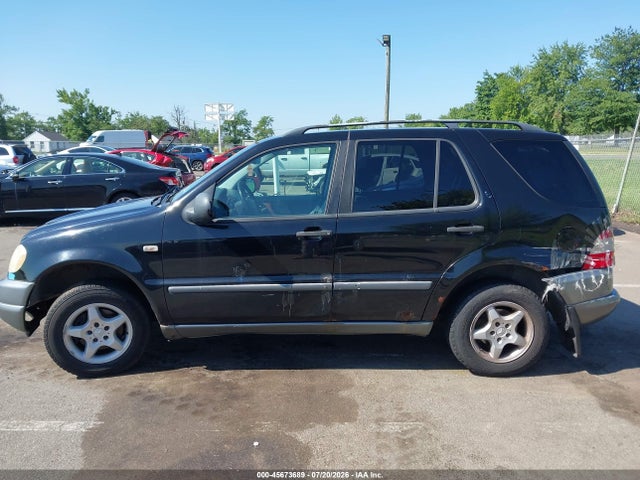 45673689 :رقم المزاد ، 4JGAB54E7XA087915 vin ، 1999 Mercedes-benz Ml 320 مزاد بيع