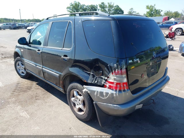 45673689 :رقم المزاد ، 4JGAB54E7XA087915 vin ، 1999 Mercedes-benz Ml 320 مزاد بيع