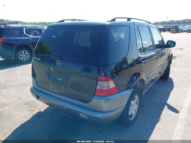 45673689 :رقم المزاد ، 4JGAB54E7XA087915 vin ، 1999 Mercedes-benz Ml 320 مزاد بيع